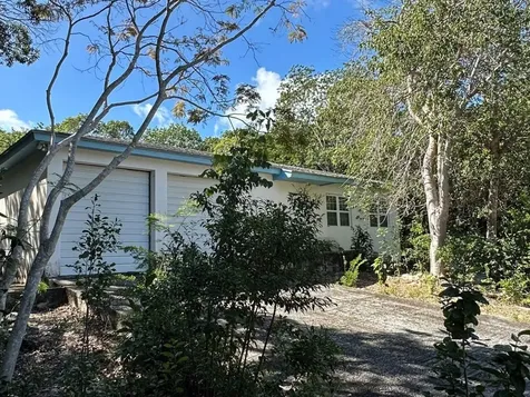 27 Maderia Road Eleuthera BS