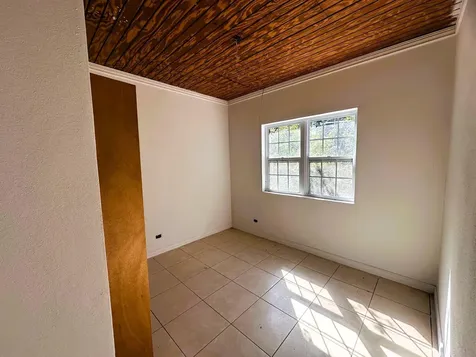 27 Maderia Road Eleuthera BS