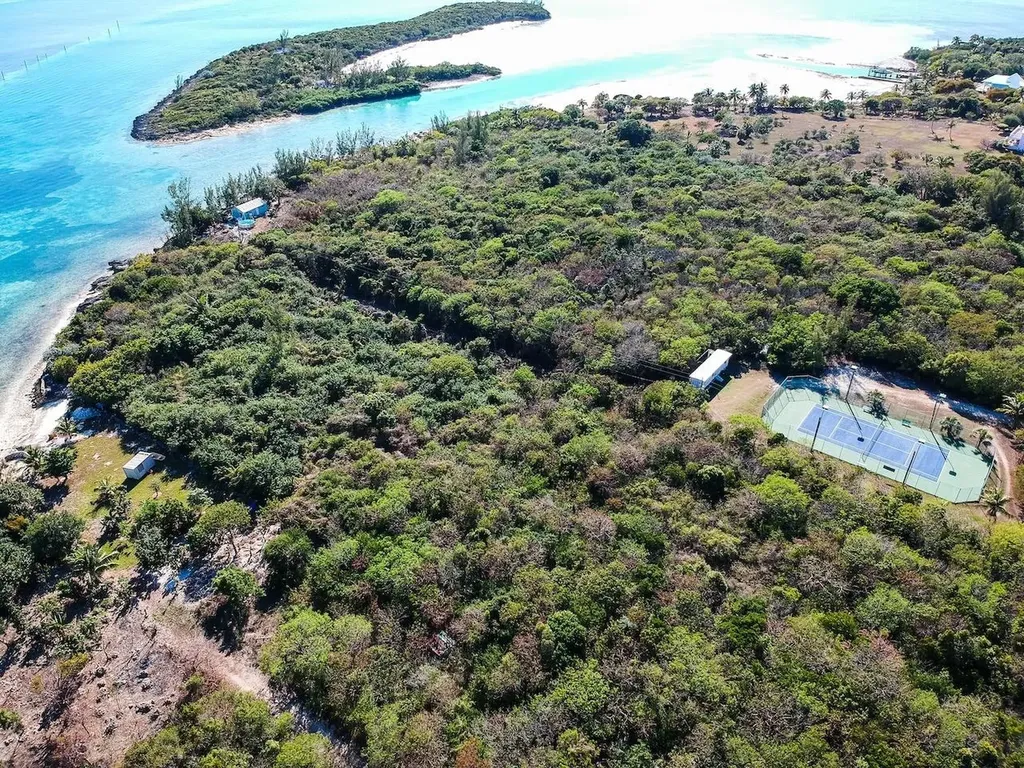 Off Vivian Pinder Road Eleuthera BS
