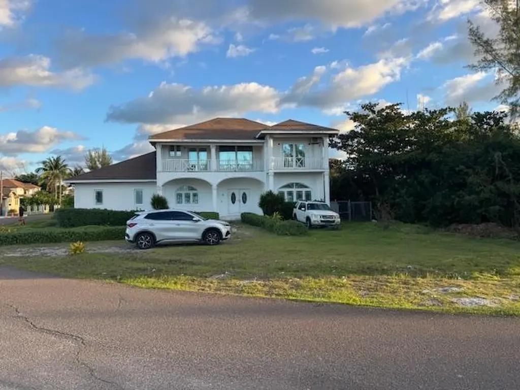 St Andrews Beach Boulevard New Providence Paradise Island BS