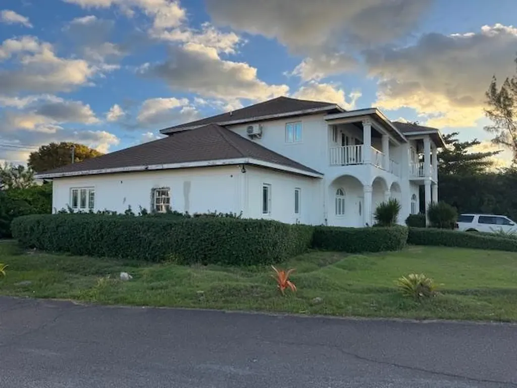St Andrews Beach Boulevard New Providence Paradise Island BS