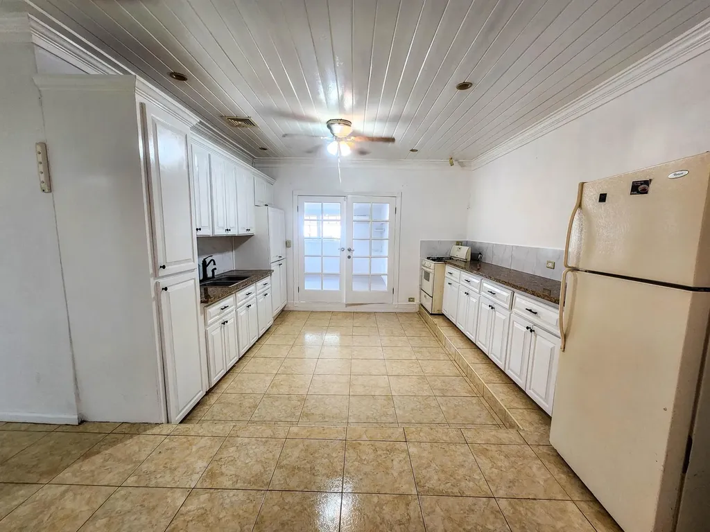 Coral Harbour Rental New Providence Paradise Island BS