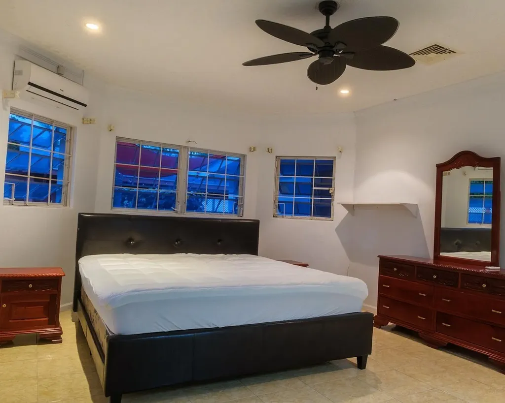 Coral Harbour Rental New Providence Paradise Island BS