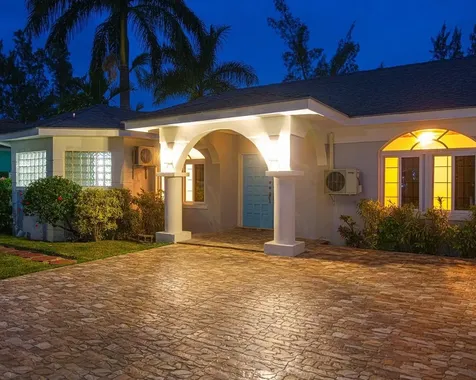 Coral Harbour Rental New Providence Paradise Island BS