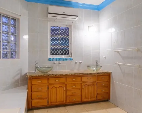 Coral Harbour Rental New Providence Paradise Island BS