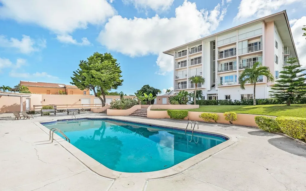 New Providence Paradise Island BS, Pilot Townhouse, Unit 502