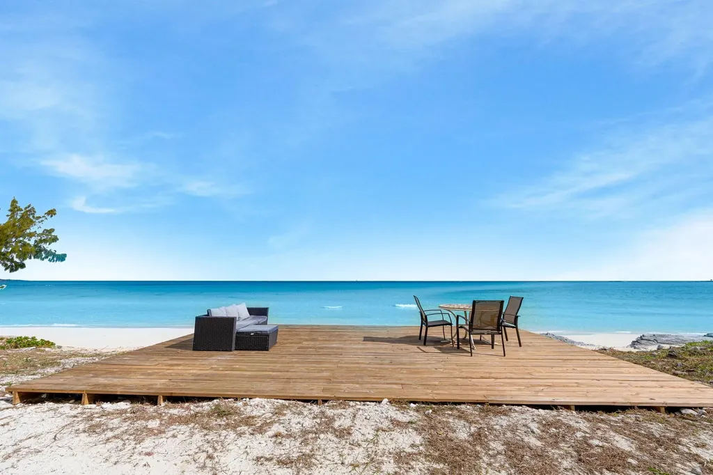Great Harbour Cay Hotel Berry Islands BS