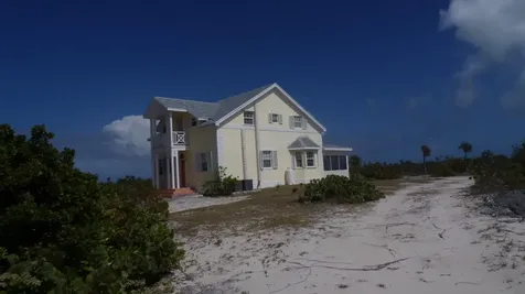 Cape Santa Maria House Long Island BS