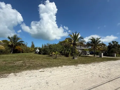 Bootle Drive, Bootle Bay Grand Bahama Freeport BS