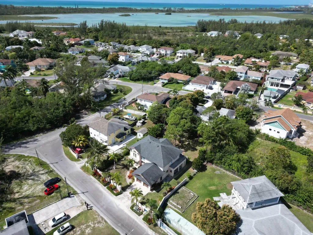 Coral Lakes West 8 New Providence Paradise Island BS
