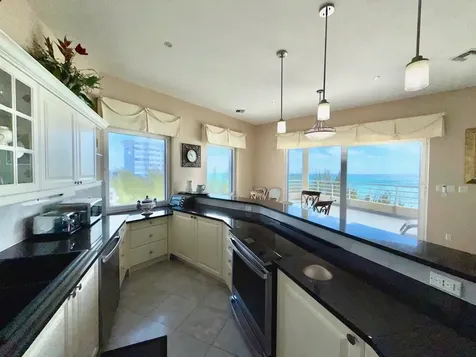 Oceanview Condo Grand Bahama Freeport BS