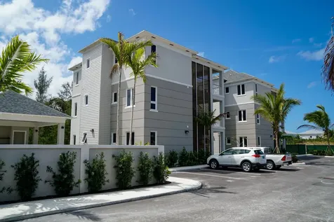 101 Coconut Cove New Providence Paradise Island BS