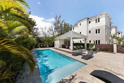 101 Coconut Cove New Providence Paradise Island BS