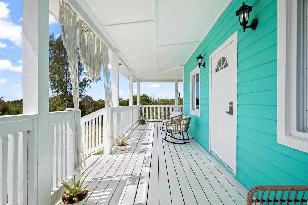 Rainbow Hill Circle House Eleuthera BS