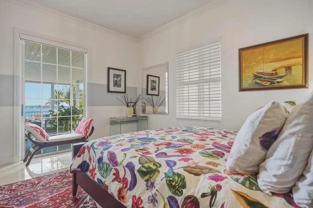6 Noble House New Providence Paradise Island BS