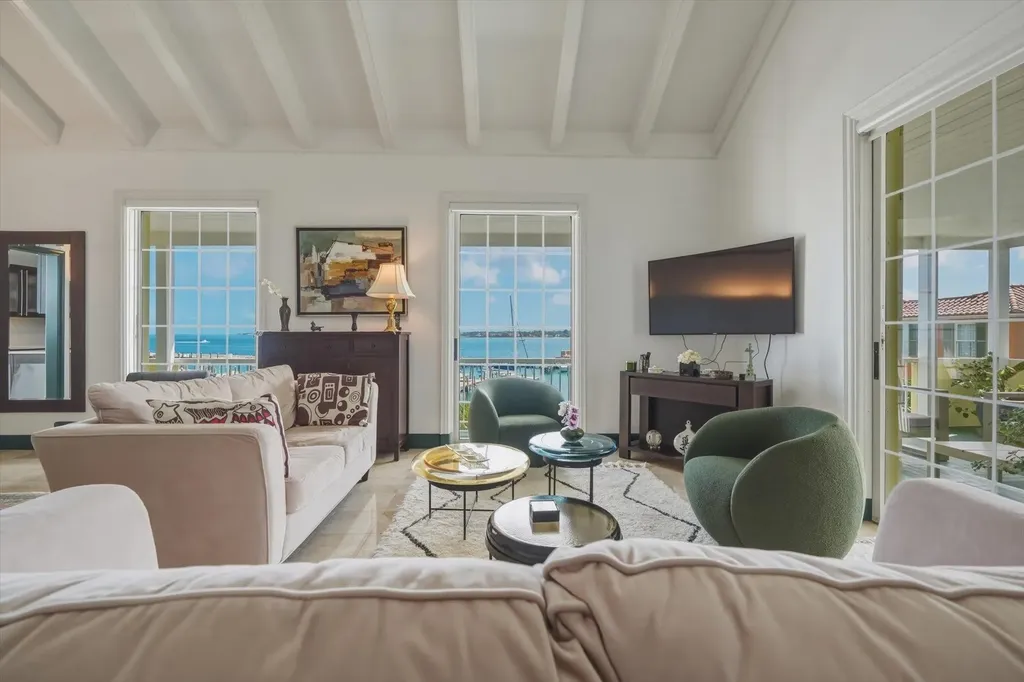 6 Noble House New Providence Paradise Island BS