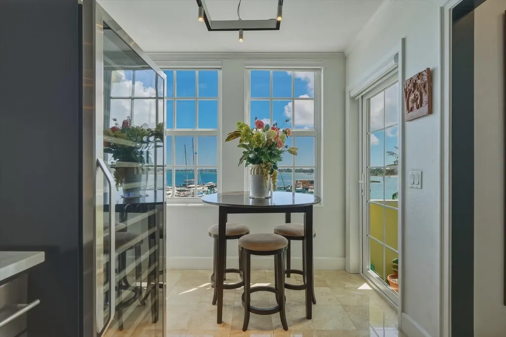 6 Noble House New Providence Paradise Island BS
