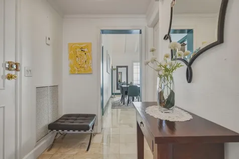 6 Noble House New Providence Paradise Island BS