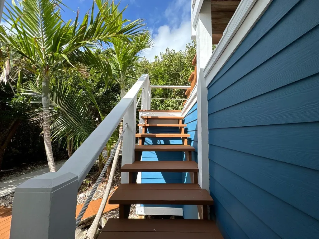 The Green House, Cat 6 Ca Abaco BS