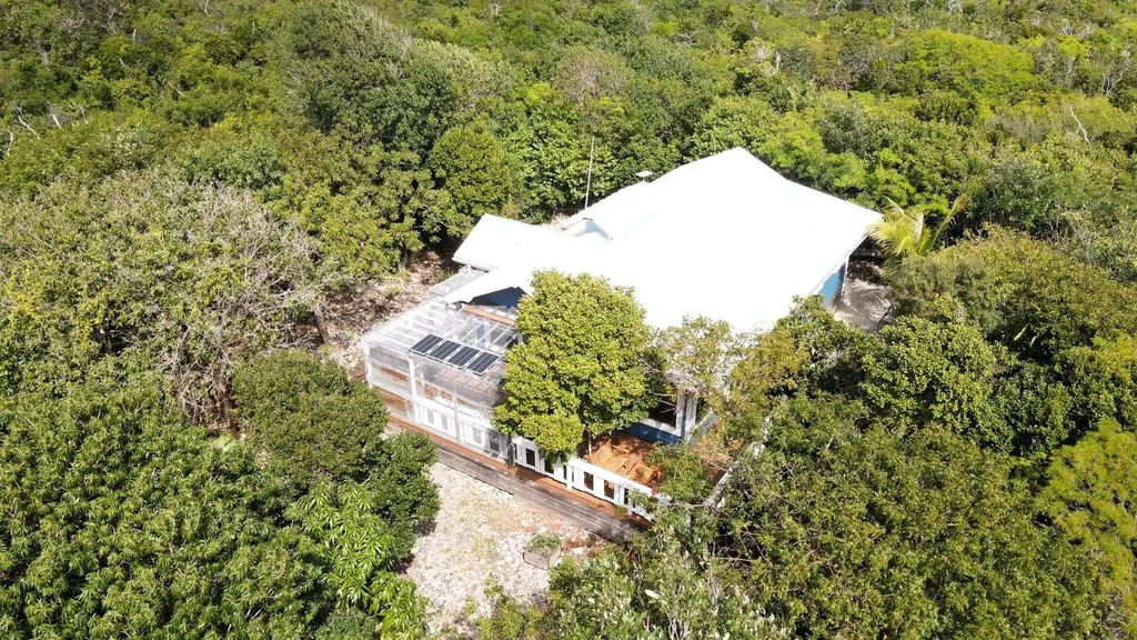 The Green House, Cat 6 Ca Abaco BS