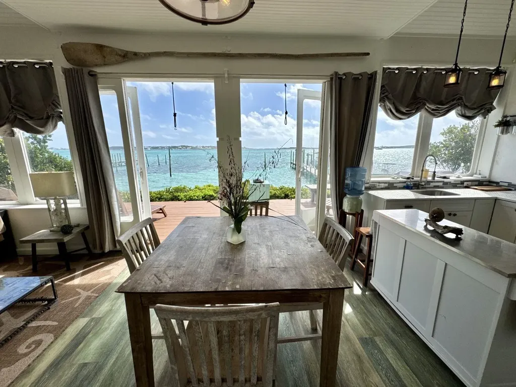 The Green House, Cat 6 Ca Abaco BS