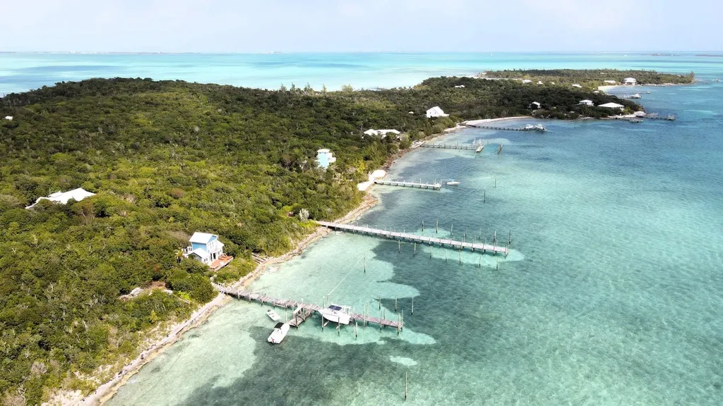 The Green House, Cat 6 Ca Abaco BS