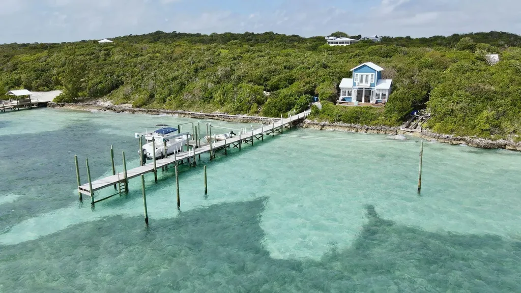 The Green House, Cat 6 Ca Abaco BS