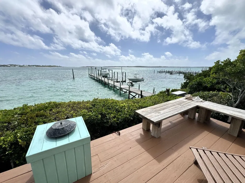 The Green House, Cat 6 Ca Abaco BS