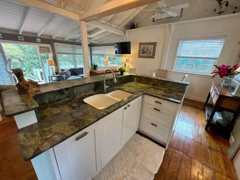 The Green House, Cat 6 Ca Abaco BS