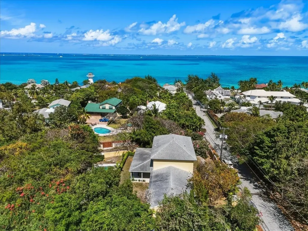 6 Chancery Lane New Providence Paradise Island BS