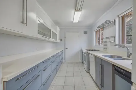 6 Chancery Lane New Providence Paradise Island BS