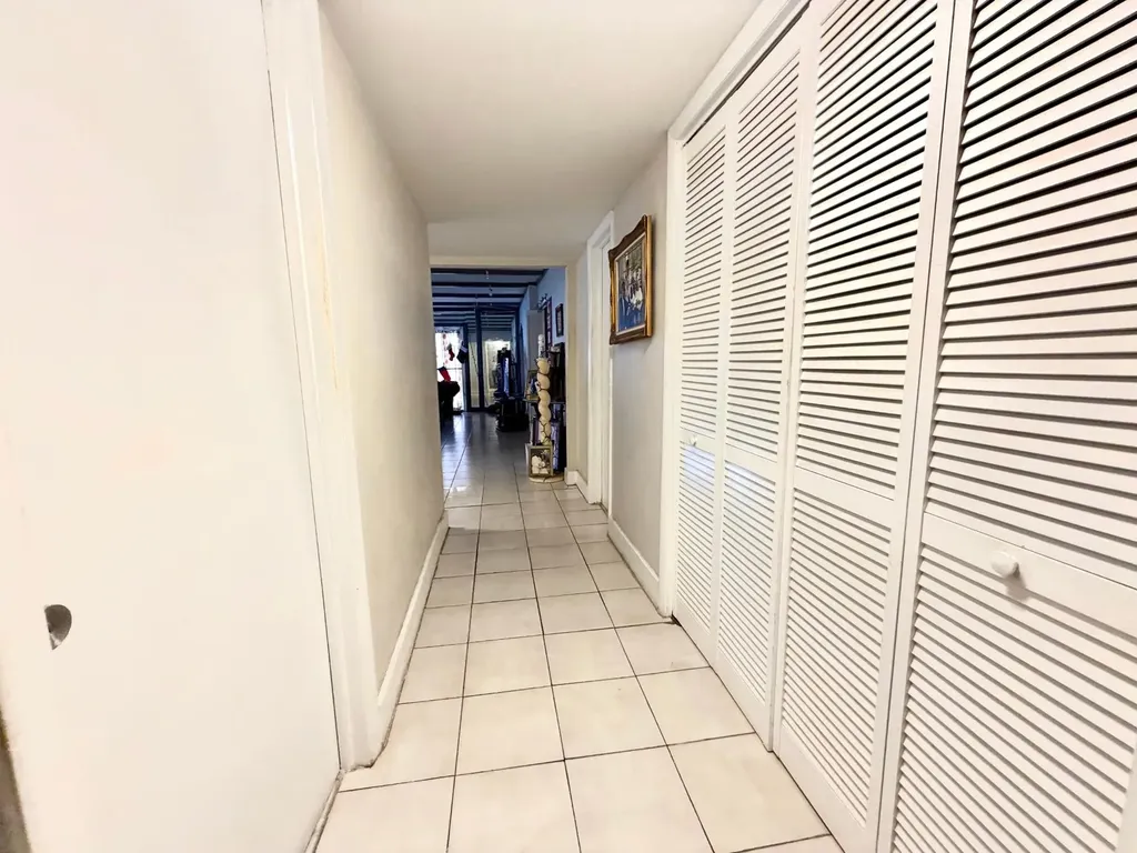 Bentley Drive 4 Grand Bahama Freeport BS