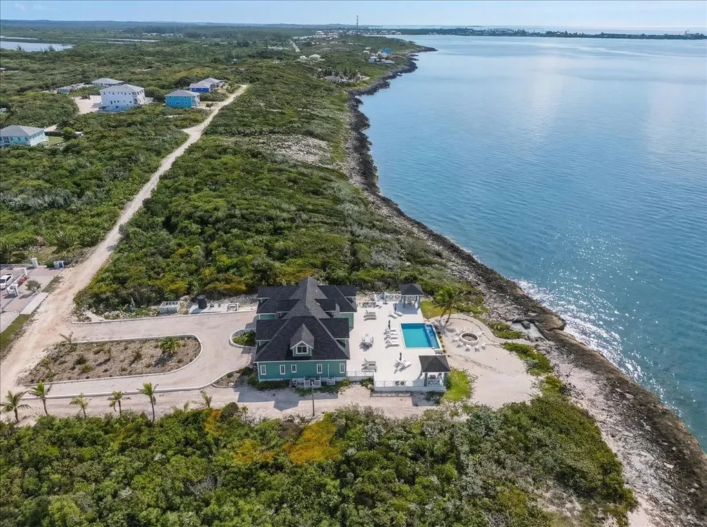 Estrella Y Mar Exuma BS
