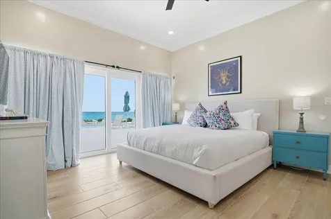 Estrella Y Mar Exuma BS