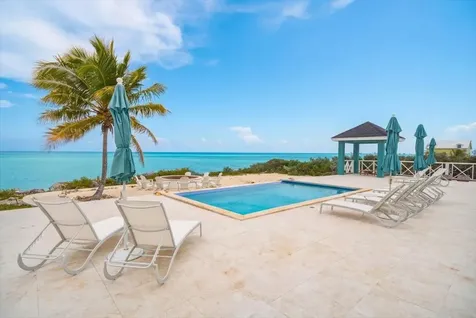 Estrella Y Mar Exuma BS