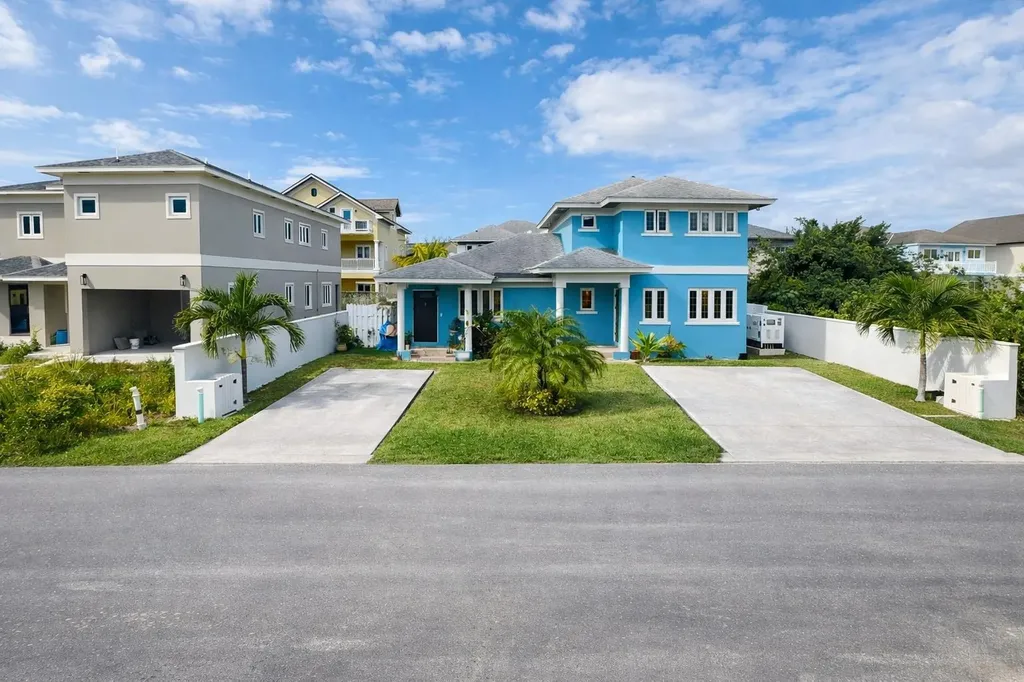 329 Oyster Drive New Providence Paradise Island BS