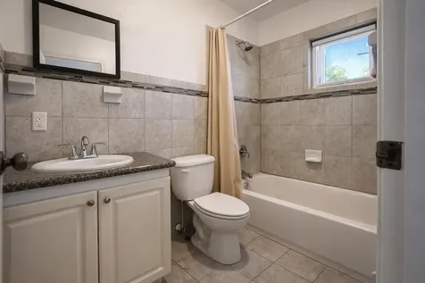 329 Oyster Drive New Providence Paradise Island BS