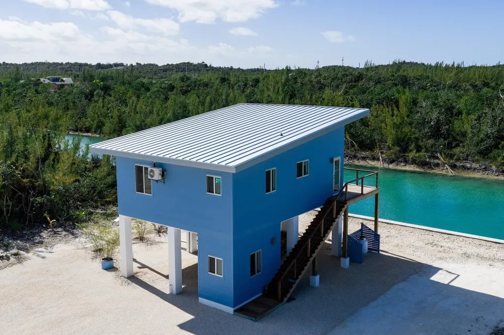 Blue Elusion Abaco BS