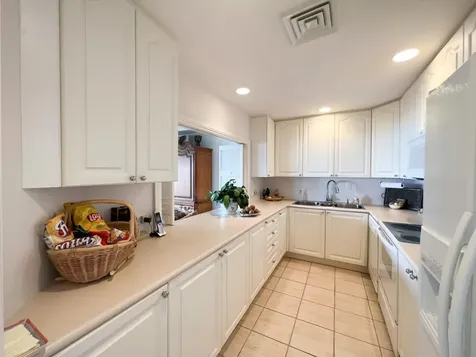 Caves Point New Providence Paradise Island BS