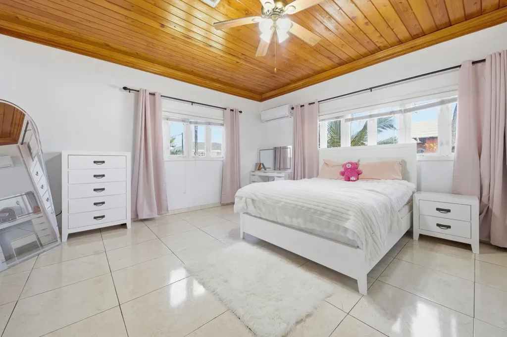 Lake Cunningham Estates New Providence Paradise Island BS