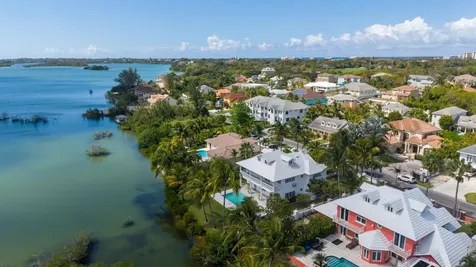 Lake Cunningham Estates New Providence Paradise Island BS