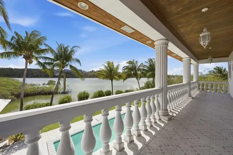 Lake Cunningham Estates New Providence Paradise Island BS