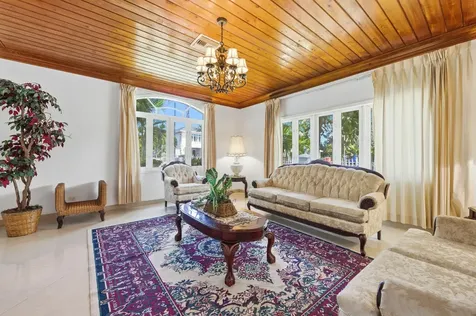 Lake Cunningham Estates New Providence Paradise Island BS