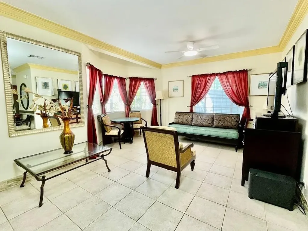 West Bay Townhome Unit#2 New Providence Paradise Island BS