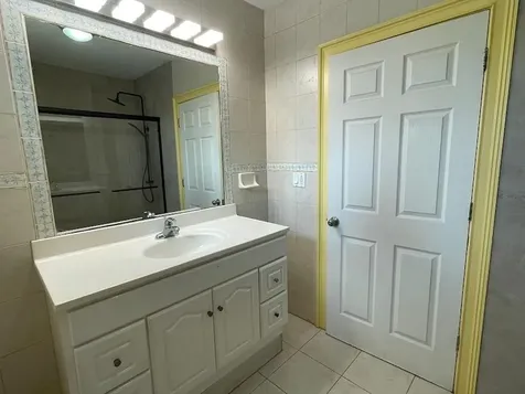 West Bay Townhome Unit#2 New Providence Paradise Island BS