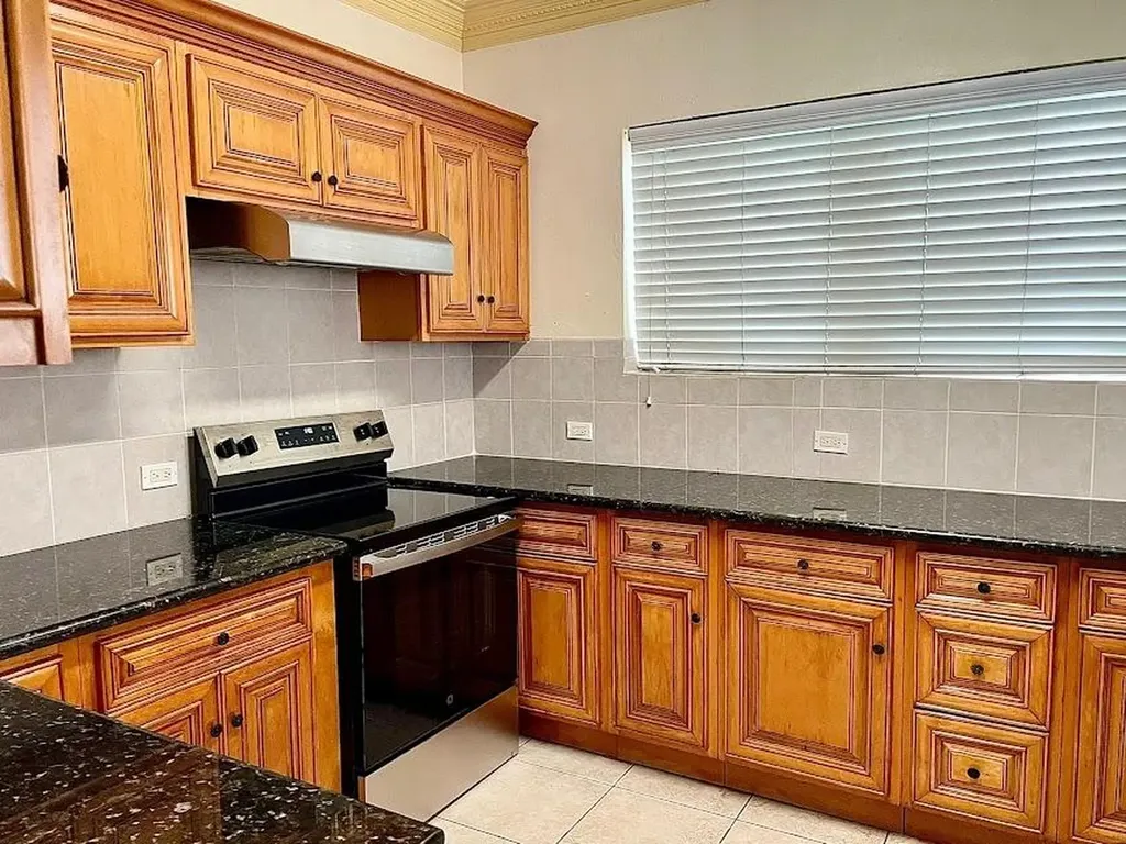 West Bay Townhome Unit#1 New Providence Paradise Island BS