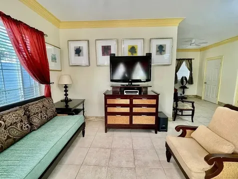 West Bay Townhome Unit#1 New Providence Paradise Island BS