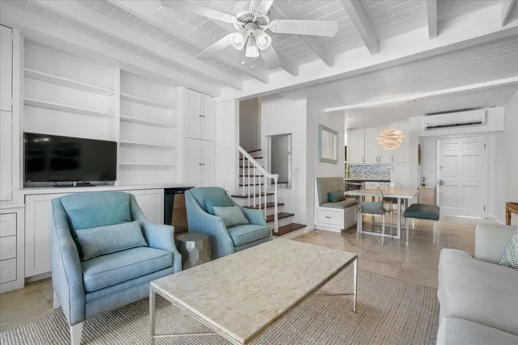 #6 Harbour Mews New Providence Paradise Island BS