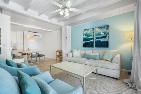 #6 Harbour Mews New Providence Paradise Island BS