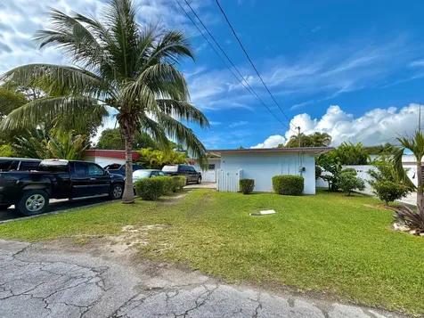 Continental Park 4-7. 15-20 Grand Bahama Freeport BS